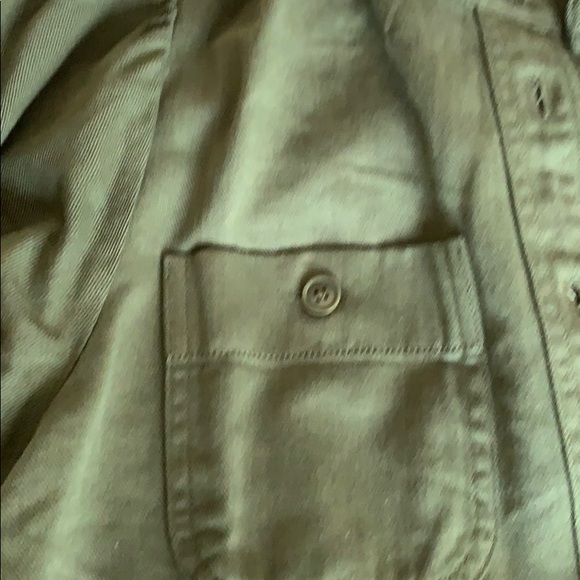 Olive NWOT J. Crew button front blouse in sz S - Picture 3 of 3